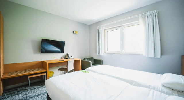 Utopia Hotel - Art & Nature Hotel, 预订 酒店 瑞尔比斯 埃诺省
