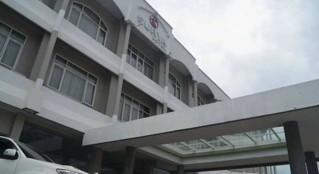 Surya Hotel Duri, Rezerwuj Hotel Duri Sumatra