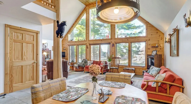 Near Beach Access: Torch Lake Cabin Retreat!, Varaa Lomakoti Rapid City Michigan