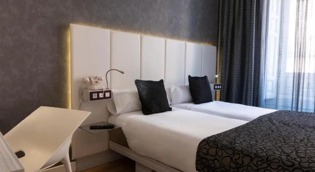 Двухместный номер Отель Petit Palace Santa Barbara