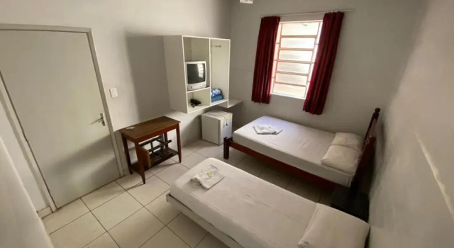 Трёхместный номер Standard Goias Hotel