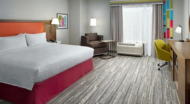 Номер Standard Hampton Inn Towson Downtown