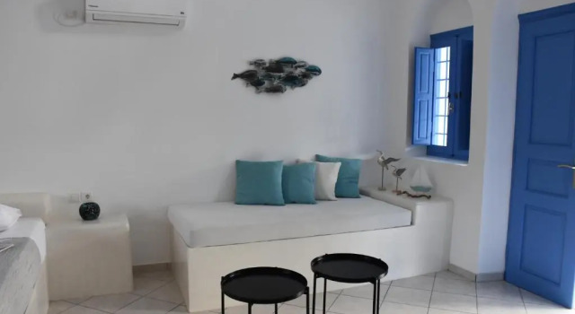 Spacious veranda, house for 3, in the village., Prenota Villa Hotel a Paro con piscina, Piscina