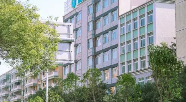 City Comfort Inn (Yangjiang  Municipal GovernmentBaili Plaza)