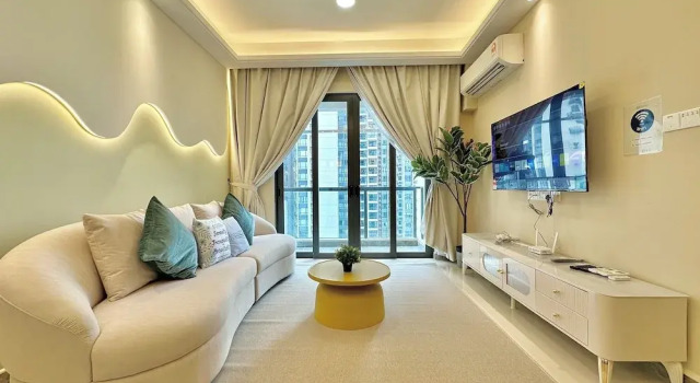 Апартаменты Luxury R&F Princess Cove Phase 2 by Stayrene