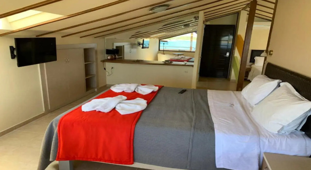 Avra Hotel