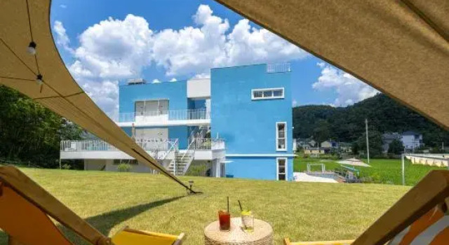 Blue House Country Hotel, Prenota Hotel Huzhou Zhejiang