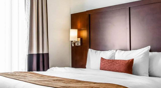 Номер Standard Comfort Suites Woodland - Sacramento Airport