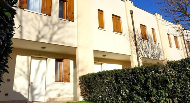 Gorgeous Caorle Resort Near the Beach, Забронировать Курортный отель Каорле Линьяно-Ривьера