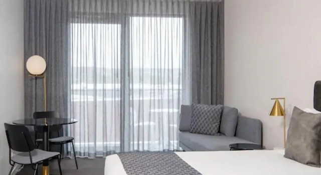 Двухместный люкс Premium с балконом One North Terrace