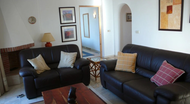 Casa Los Arcos (3 bed house), Varaa Hotelli Nerja Axarquía