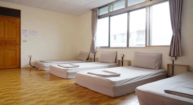 Dulan The Travel Bug Bistro Inn, Rezervați Hotel Luye Luye Township