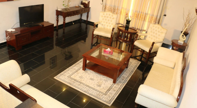 Palm Spring Resort, Buchen Sie Resort Monrovia Greater Monrovia