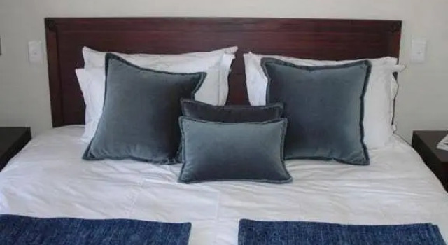 Saints Guest Lodge, Boek Pension Randburg 