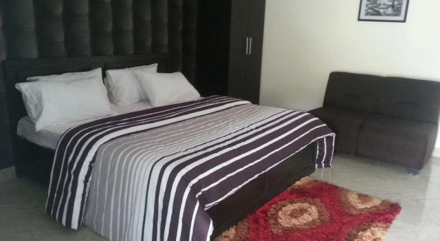 Queen Idia Suites, Book Hotel Ikeja 