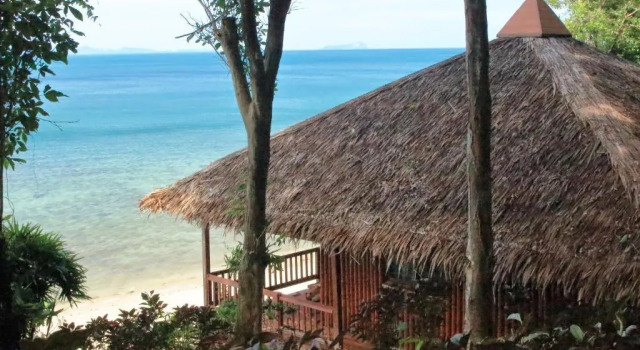 Семейная вилла рядом с пляжем Koh Jum Resort