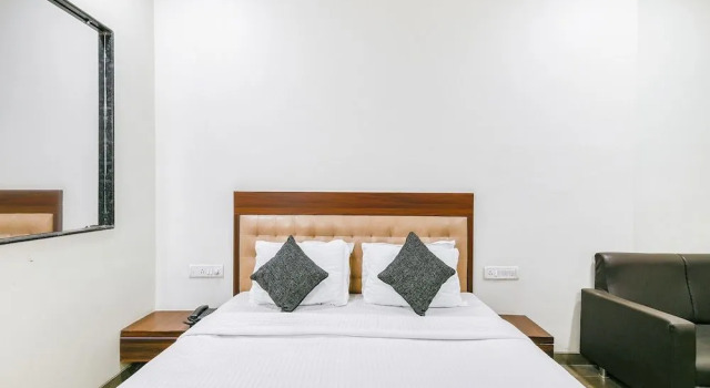 OYO 7057 Global Inn