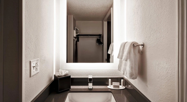 Четырёхместный номер Standard Fairfield Inn & Suites by Marriott Atlanta Kennesaw