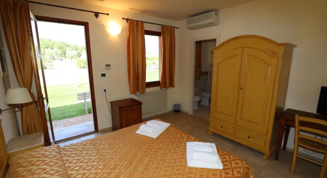 Hotel Relais Santa Genoveffa, Book Hotel Hotels in Grosseto with Parking, Parking