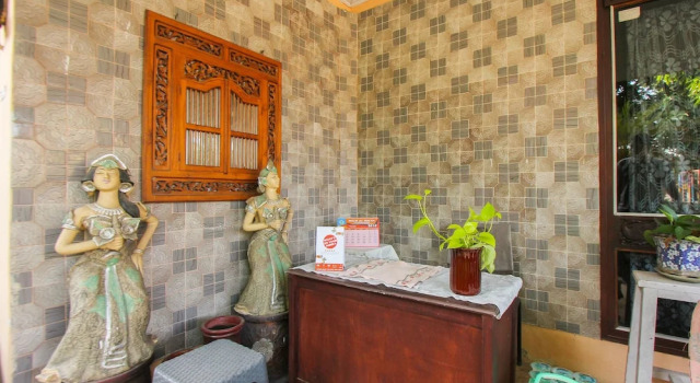 OYO 1721 A. Yani 95 Residence