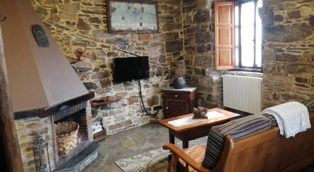 Apartamentos rurales Casa Do Cabo, Забронировать Отель Vega de Logares Lugo Province