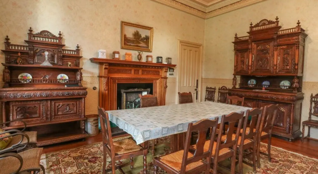 Коттедж Woodside House