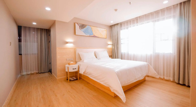 Люкс Business Starway Hotel Fengshun JInda Hot Spring