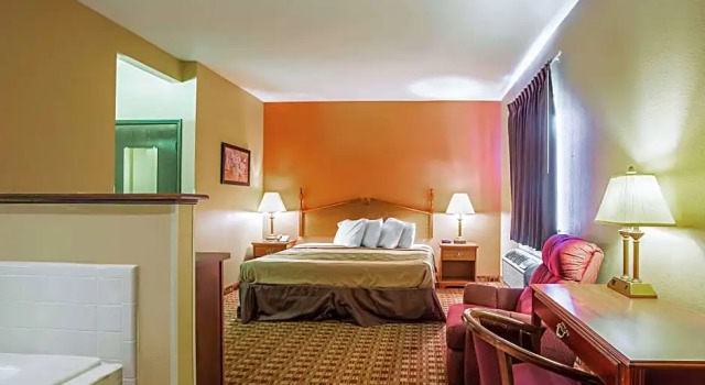 Люкс Econo Lodge Inn & Suites Ripley