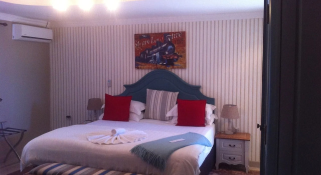 Deluxe Zimmer Khwee Sands Lodge