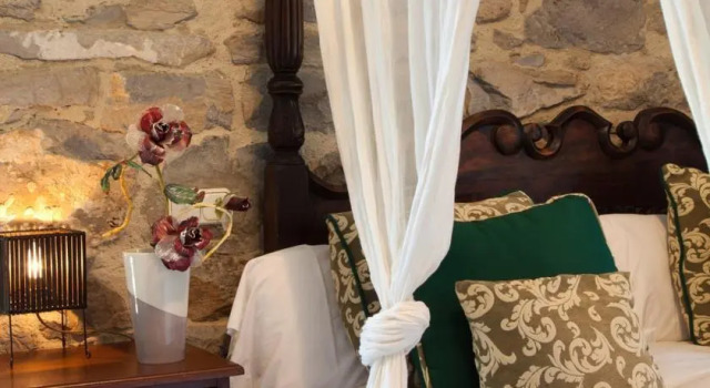 Torre de Artziniega, Book Hotel Artziniega Basque Country