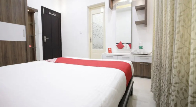 OYO 13659 Home Modern 2 BHK Edapally