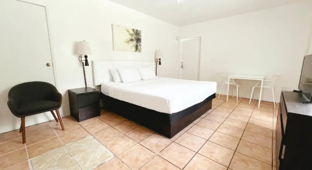 Студия TropiRock A North Beach Village Resort Hotel