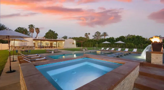 Starlight Estate by Avantstay 20 People Architectual Mansion w Pool Tennis Court Game Room, Забронировать Вилла Виллы Coachella Valley, Вилла