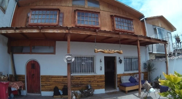 Hostal Sol y Luna, Prenota Hotel Hotel economici a Santiago del Cile