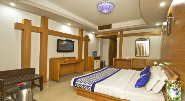 OYO 8606 Hotel Snow Princess, Забронировать Отель Отели Манали с парковкой, Парковка