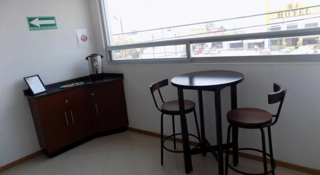 My Home Suites, Prenota Hotel Hotel a El Bajio con colazione, Colazione