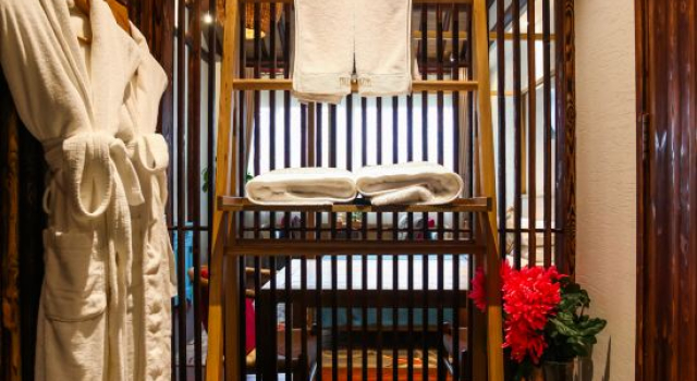 Yanquan  Hanguan Hotel（Oriental Saltlake Resort）, Rezerwuj Hotel Changzhou Jiangsu