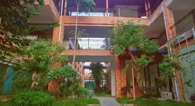 DongZe Hotel, Buchen Sie Hotel Bose 