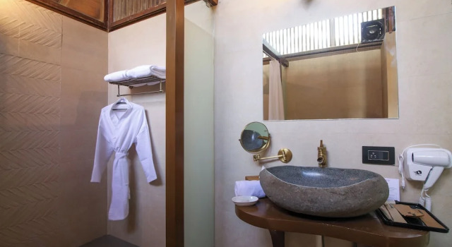 Коттедж Luxury Toyam by Orchid Hotels