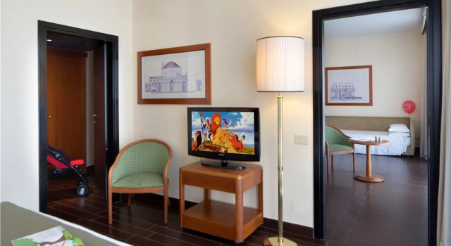 Номер Family Starhotels Business Palace