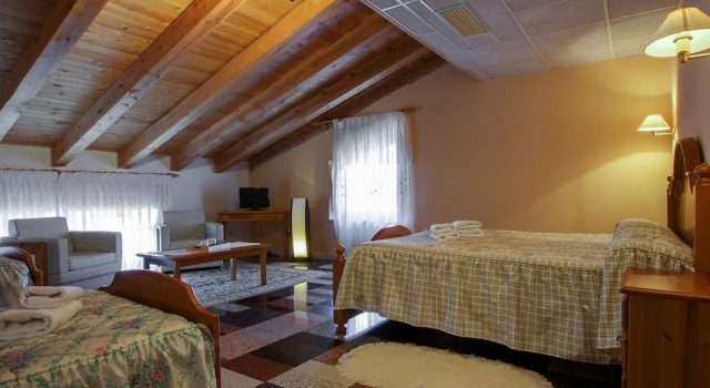 Четырёхместный номер Standard Hostal Casa Ramón