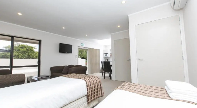 Апартаменты Executive Parkview Motor Inn