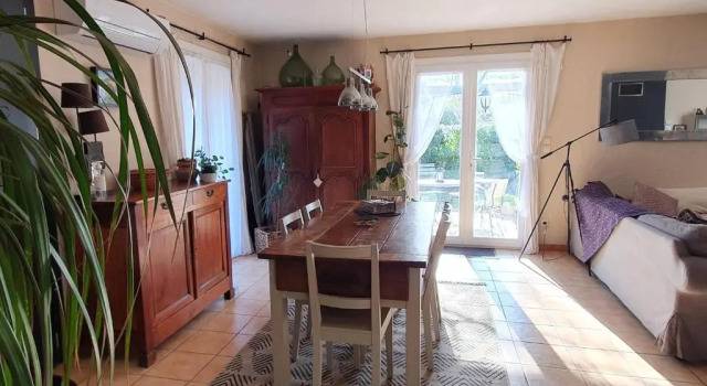 Вилла La Garrigue YourHostHelper