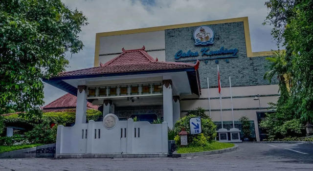 Cakra Kembang Hotel