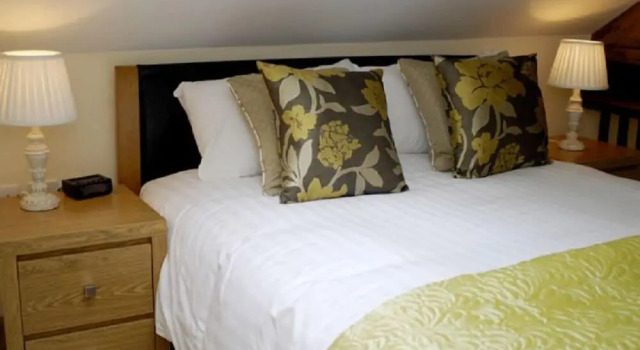 Suite England's Gate and Coachhouse