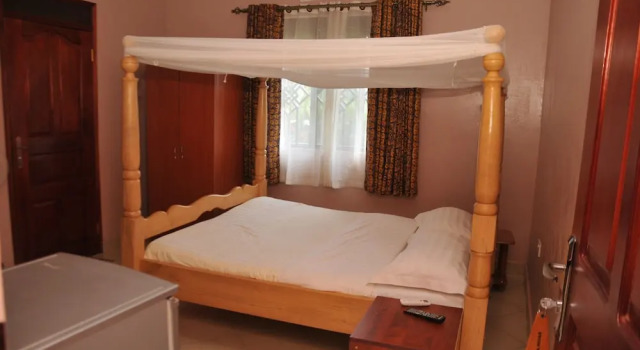 Номер Standard Hotel Kontiki Hoima