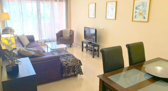 Апартаменты Salinas. Apartment for 4. Terrace/Parking/Pools/Gym/4mins beach