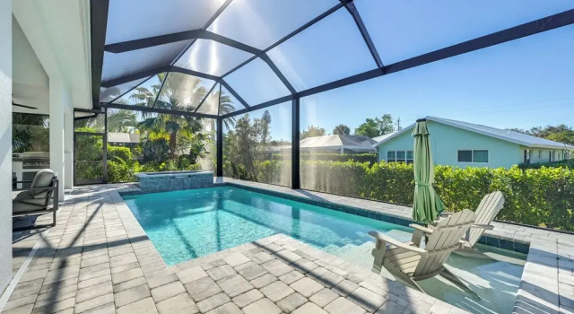 Коттедж с 3 комнатами Golf, Swim & Unwind: Modern Marco Island Escape!