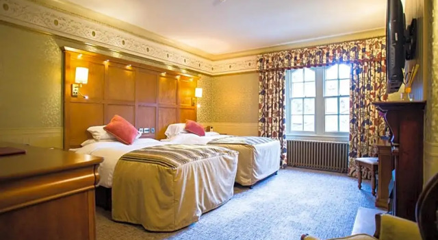Номер Superior Royal Oak Hotel