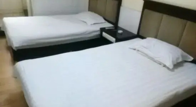 Двухместный номер Economy Yiyang Xinjia Hotel